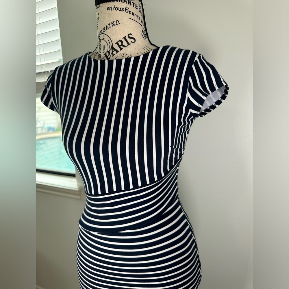 Banana Republic Sheath Dress Sz 00P Navy Blue White Striped Cap Sleeve Ponte - Picture 5 of 10